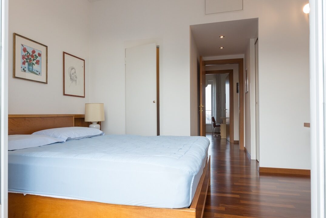 14_via_Caracciolo_89