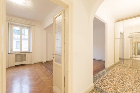 via_Tommaso_Salvini_4_019