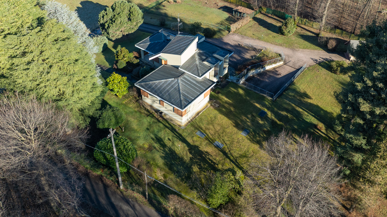 10_via_Monte_San_Martino_102_Gallarate_(drone)