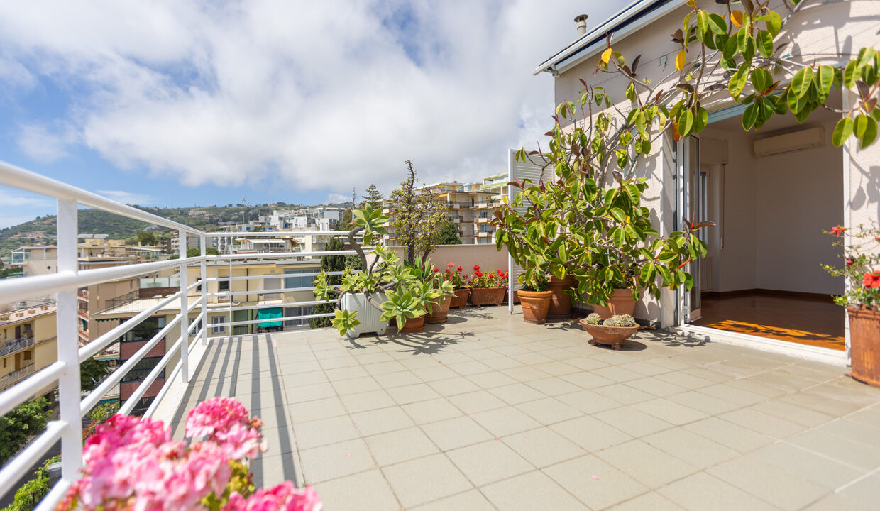 27_Via_Padre_Semeria_160_Sanremo