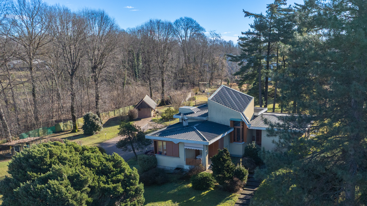 27_via_Monte_San_Martino_102_Gallarate_(drone)