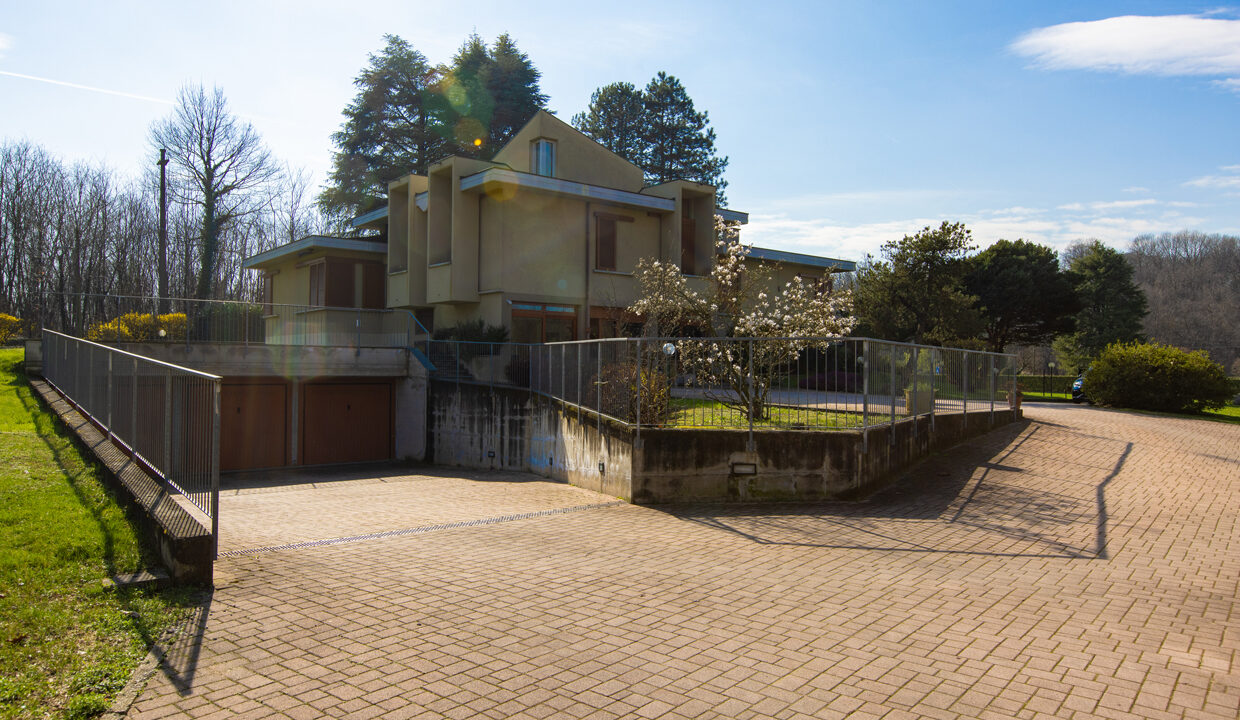 32_via_Monte_San_Martino_102_Gallarate