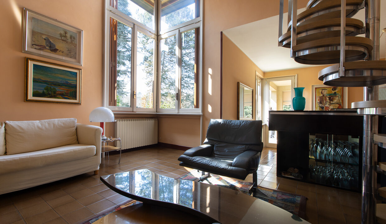 4_via_Monte_San_Martino_102_Gallarate