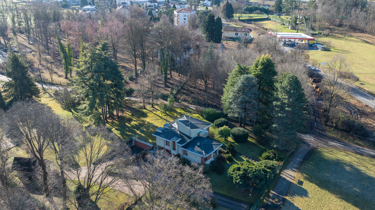 8_via_Monte_San_Martino_102_Gallarate_(drone)