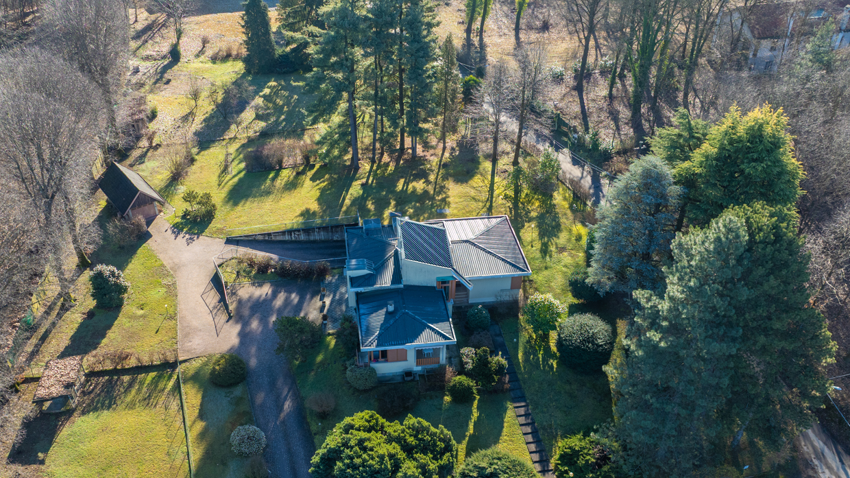 9_via_Monte_San_Martino_102_Gallarate_(drone)