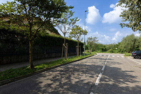 22_via_Monte_Generoso-Caronno_Pertusella