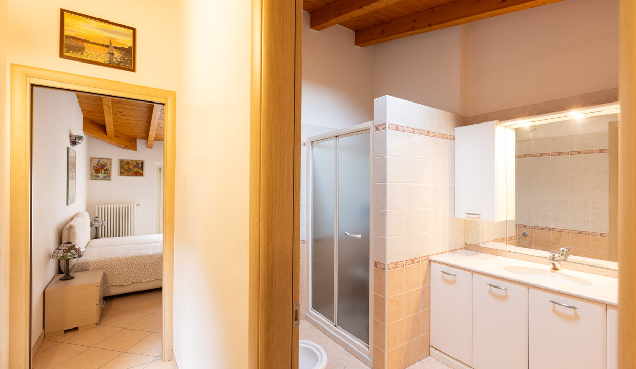 19_via_Rezzo_4_Porlezza