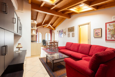 1_via_Rezzo_4_Porlezza