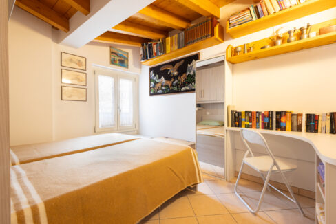 20_via_Rezzo_4_Porlezza