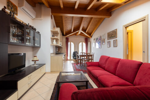 2_via_Rezzo_4_Porlezza